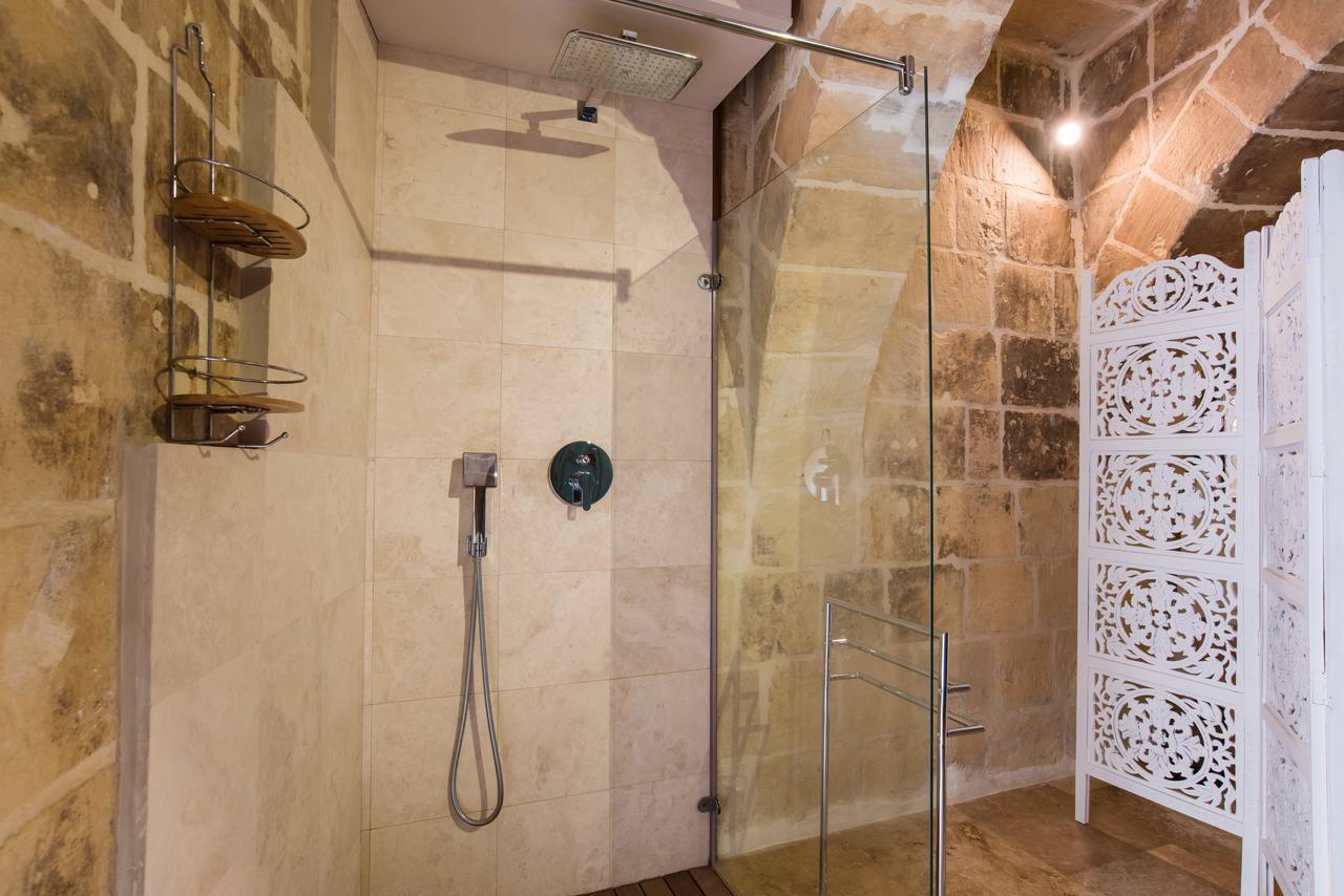 1 Bedroom Heritage Apartment Valletta Luaran gambar