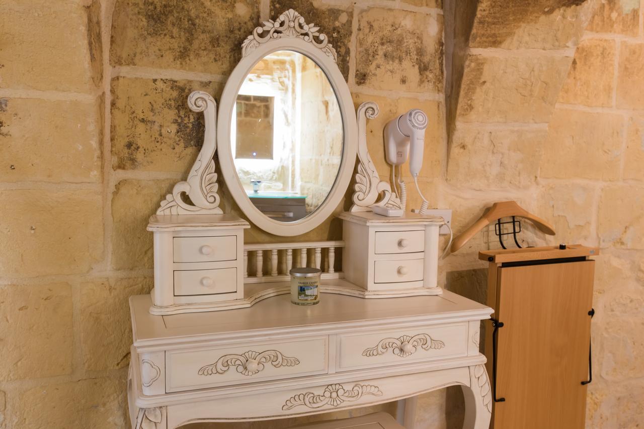 1 Bedroom Heritage Apartment Valletta Luaran gambar