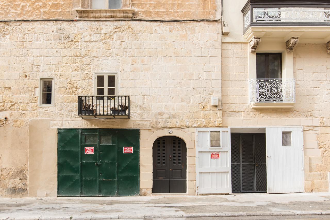 1 Bedroom Heritage Apartment Valletta Luaran gambar